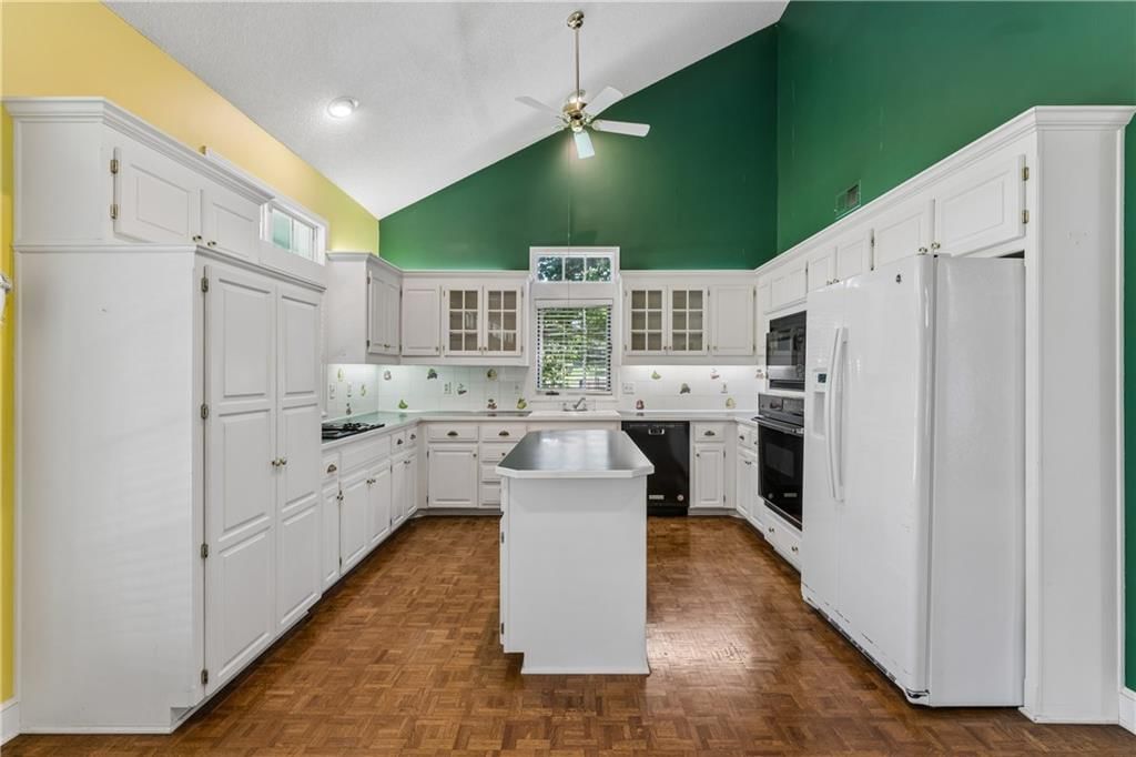 14936 Rhodes Circle — photo 18