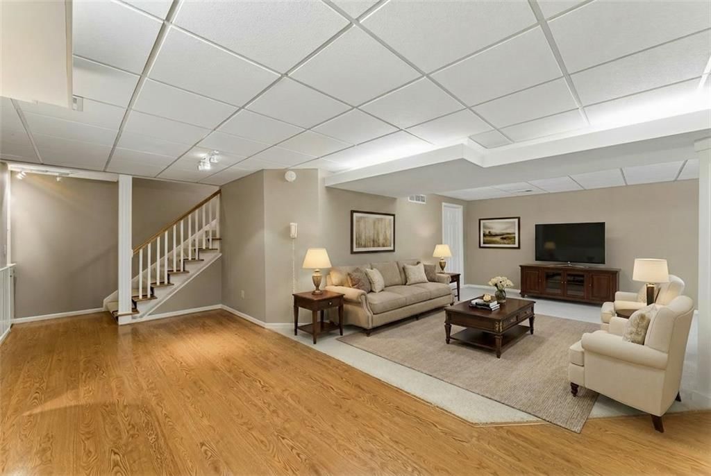 14936 Rhodes Circle — photo 46
