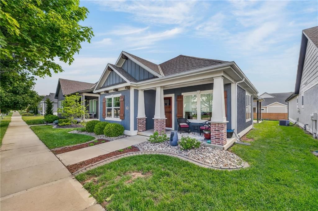 8125 N Farley Avenue — photo 34