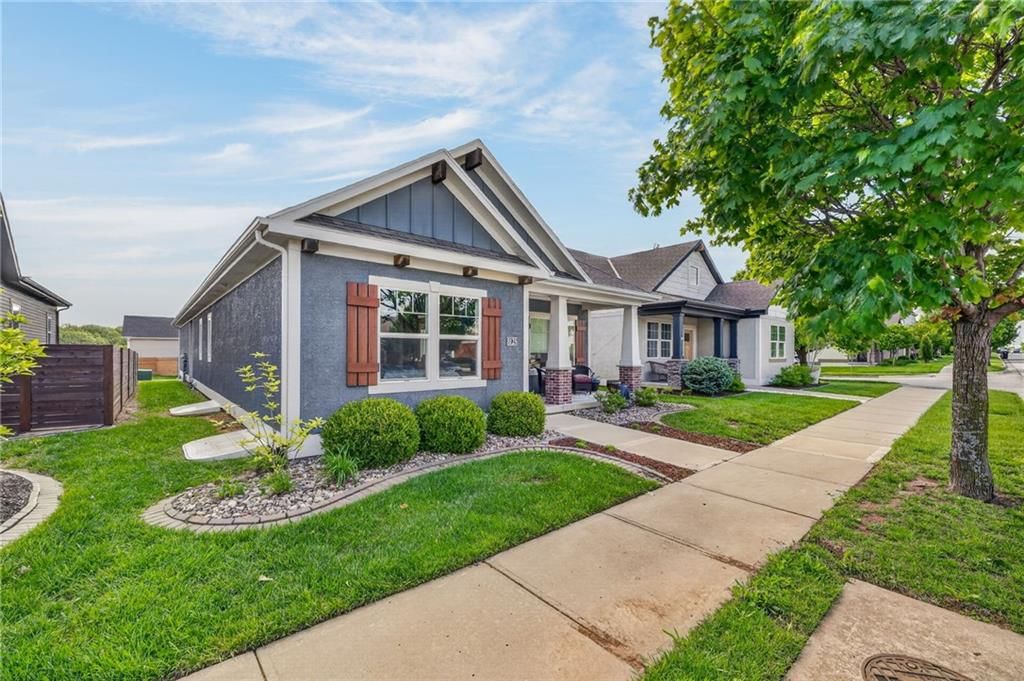 8125 N Farley Avenue — photo 35
