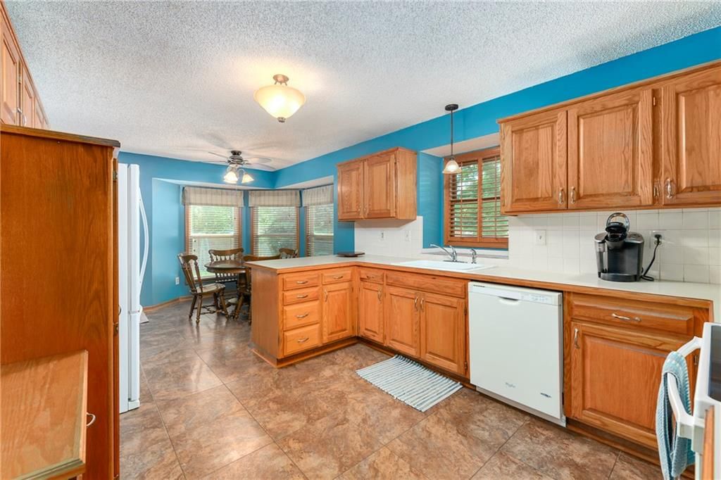 1401 NE Bronze Drive — photo 15