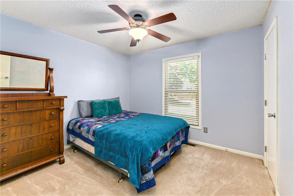 1401 NE Bronze Drive — photo 23