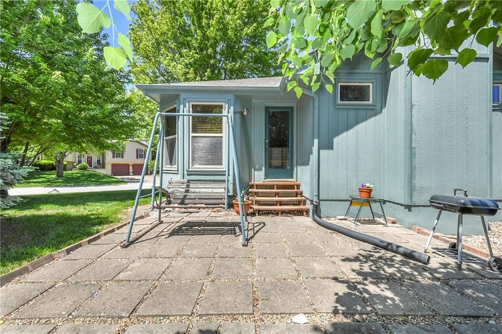 1401 NE Bronze Drive — photo 31