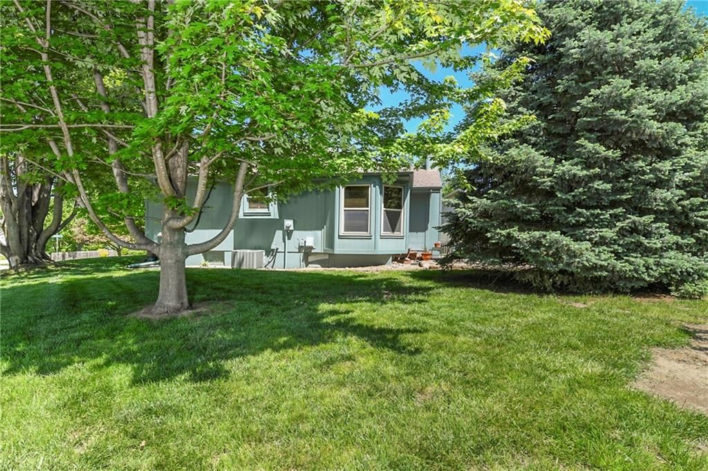 1401 NE Bronze Drive — photo 35