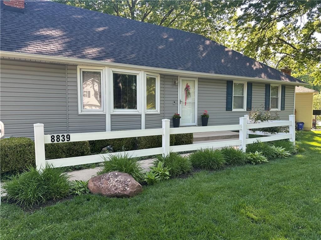 8839 Newton Drive — photo 2