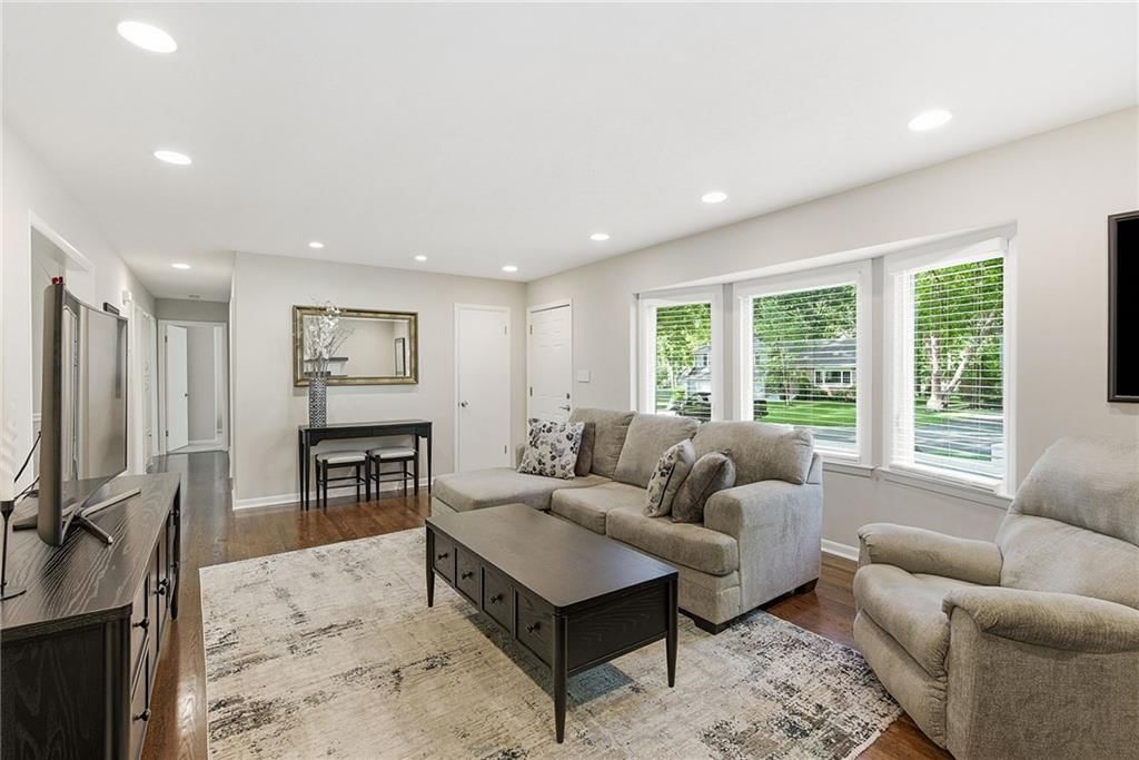 8839 Newton Drive — photo 6