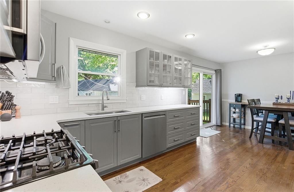 8839 Newton Drive — photo 12