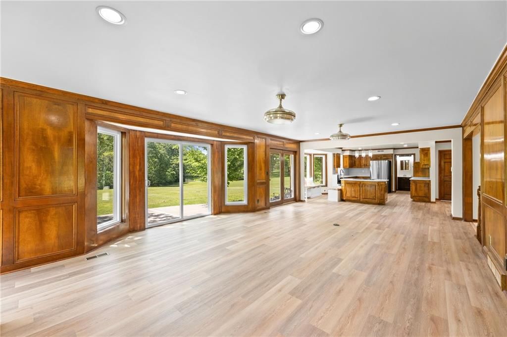 25103 Haines Road — photo 8