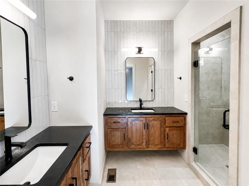 2846 Tracy Avenue — photo 11
