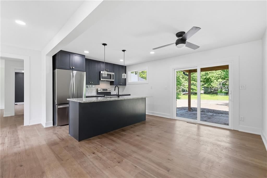 11011 N Holmes Street — photo 4