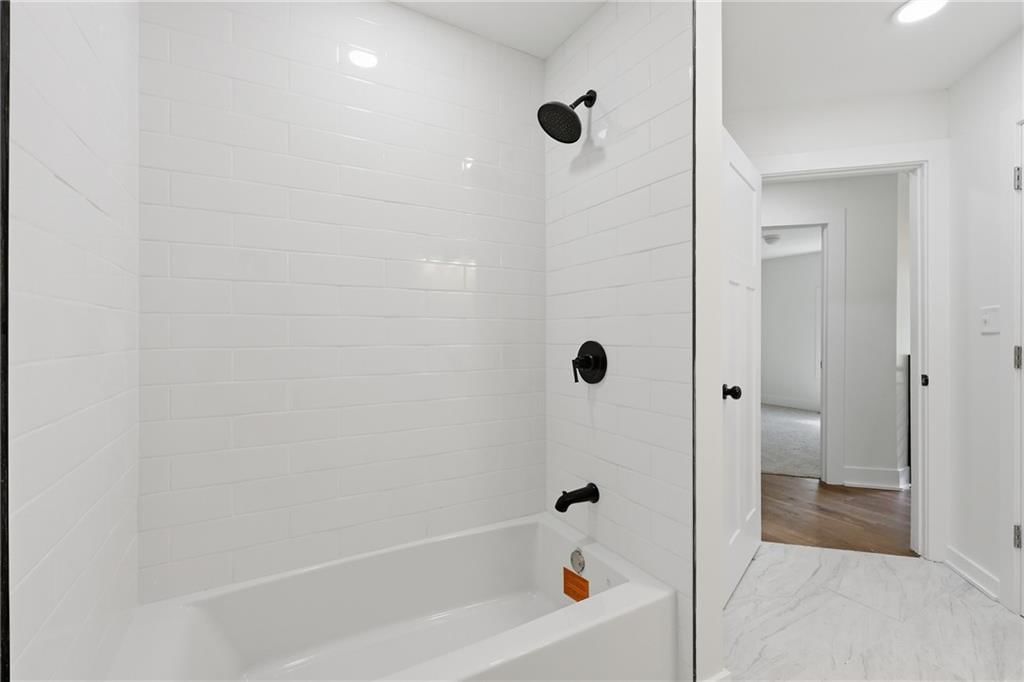 11011 N Holmes Street — photo 14