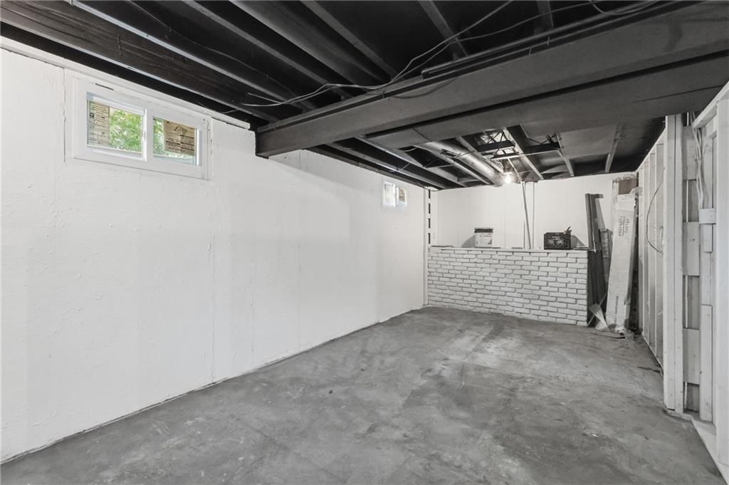 11011 N Holmes Street — photo 16