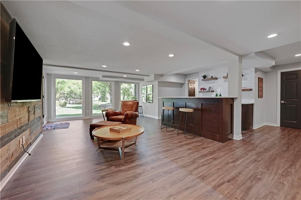 10404 W 150th Terrace — photo 33