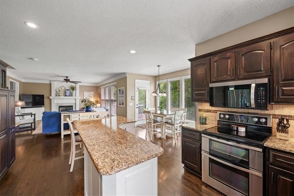 14116 Richards Street — photo 16