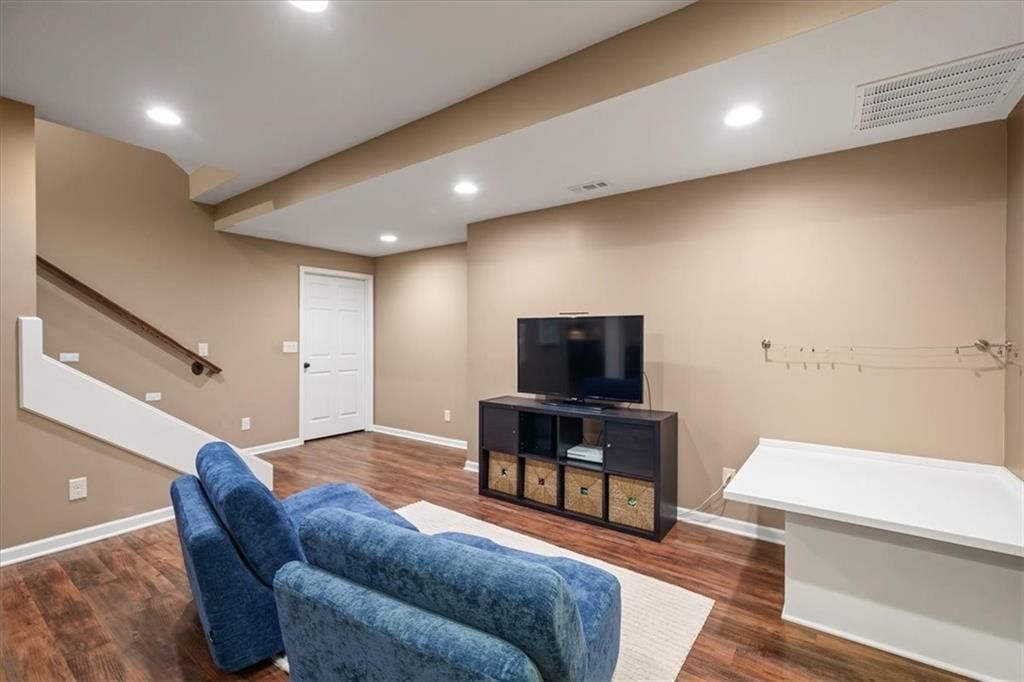 14116 Richards Street — photo 39