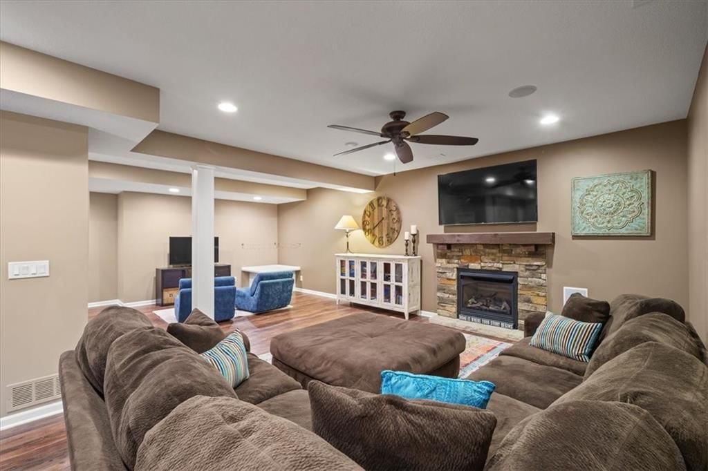 14116 Richards Street — photo 40