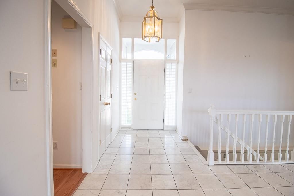 5225 W 122nd Street — photo 8
