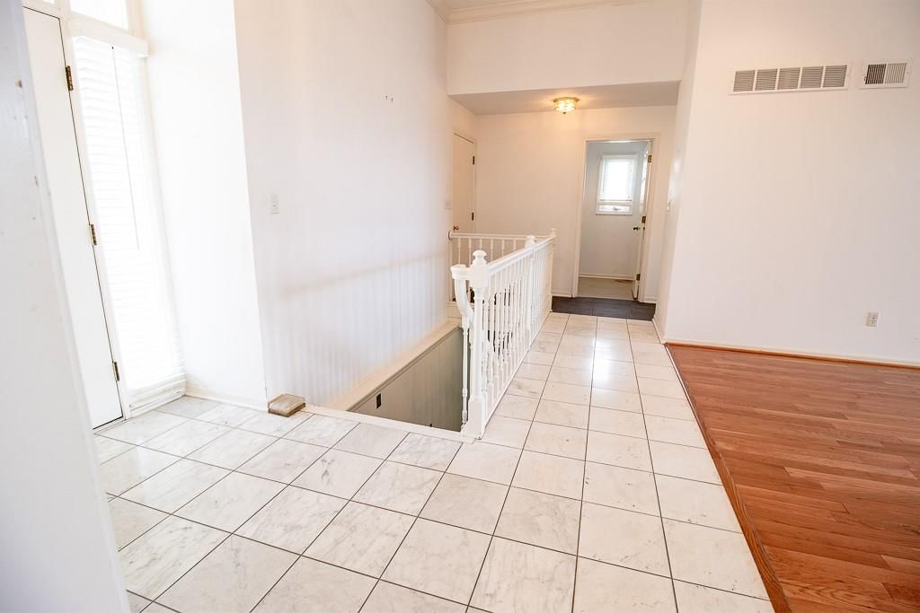 5225 W 122nd Street — photo 9