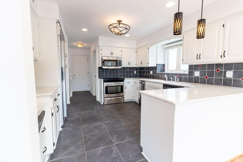 5225 W 122nd Street — photo 14
