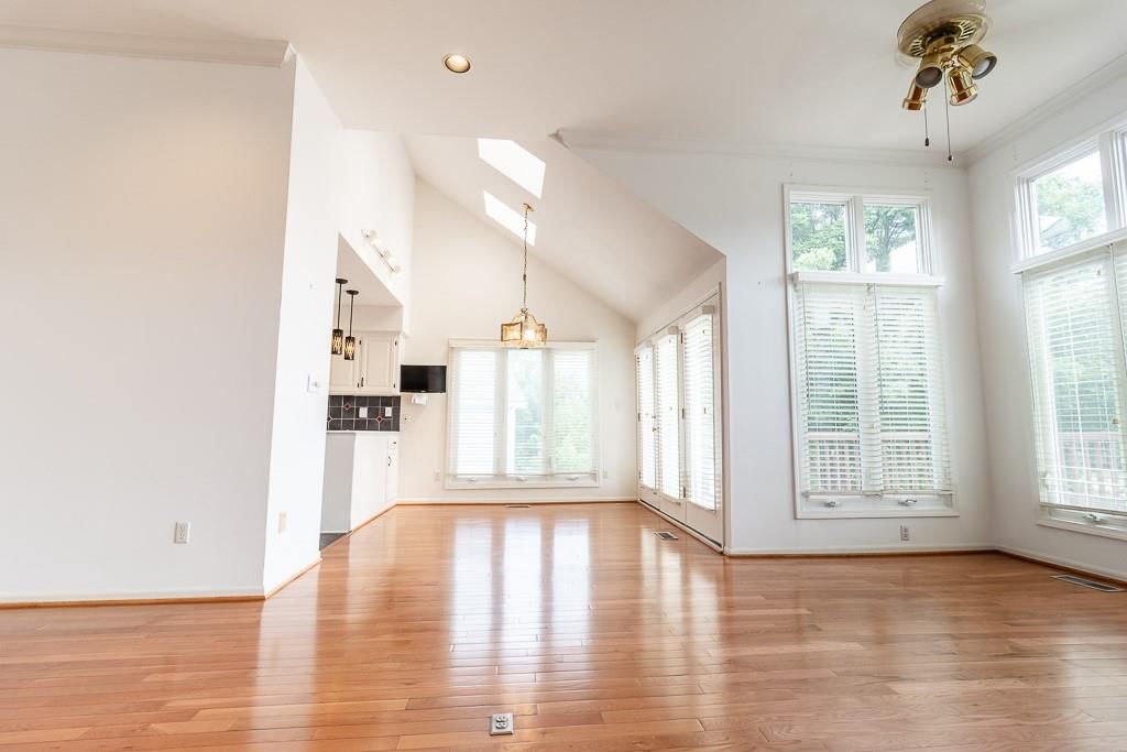 5225 W 122nd Street — photo 17