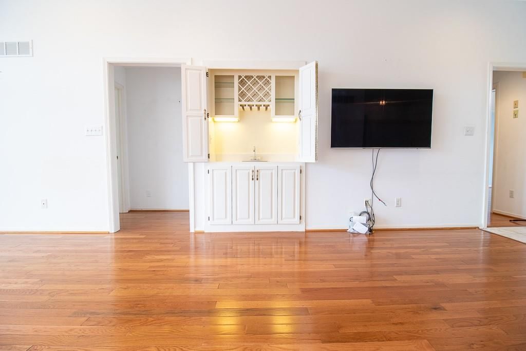 5225 W 122nd Street — photo 22