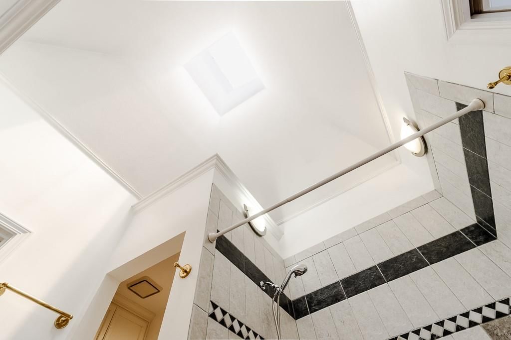 5225 W 122nd Street — photo 31