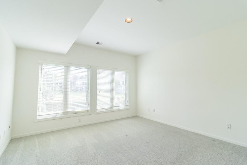 5225 W 122nd Street — photo 36
