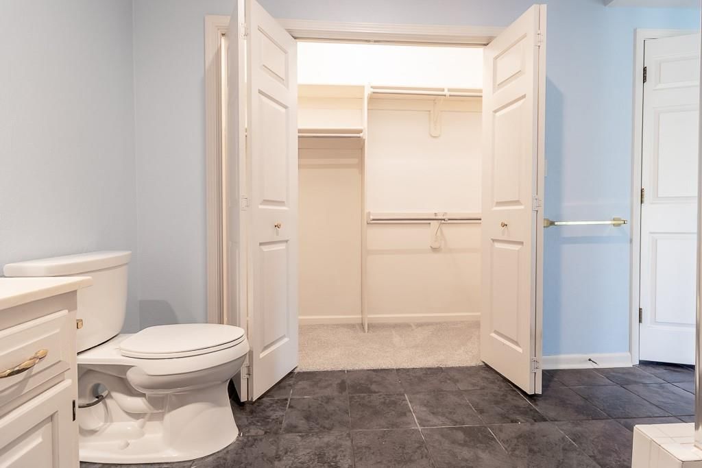 5225 W 122nd Street — photo 39