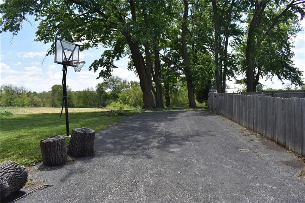 424 Leidy Street — photo 22