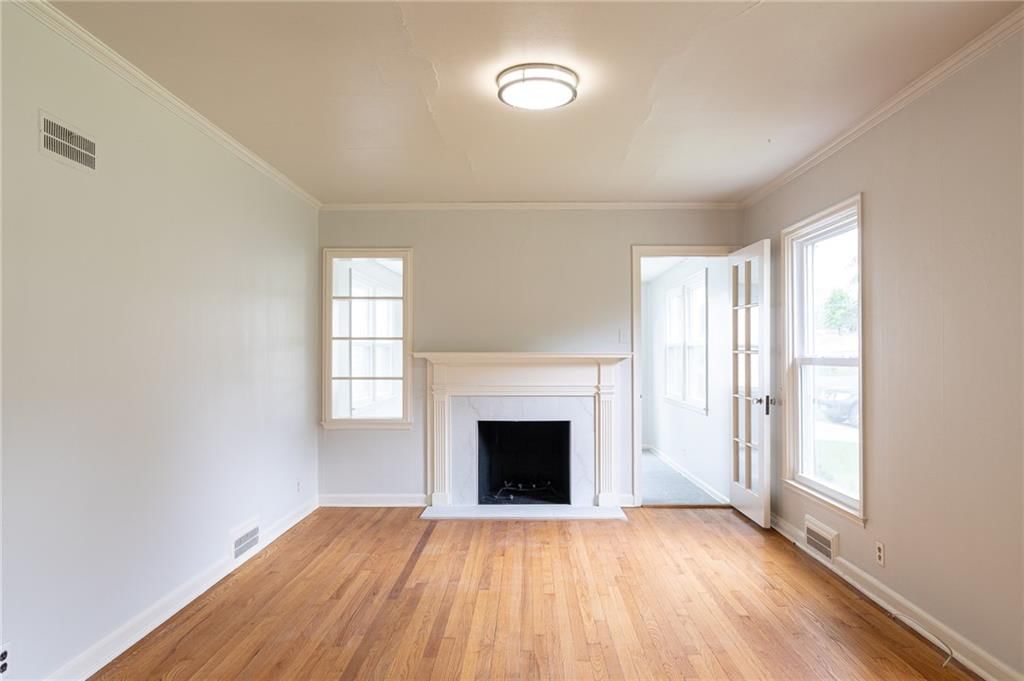 5217 N Walrond Avenue — photo 5
