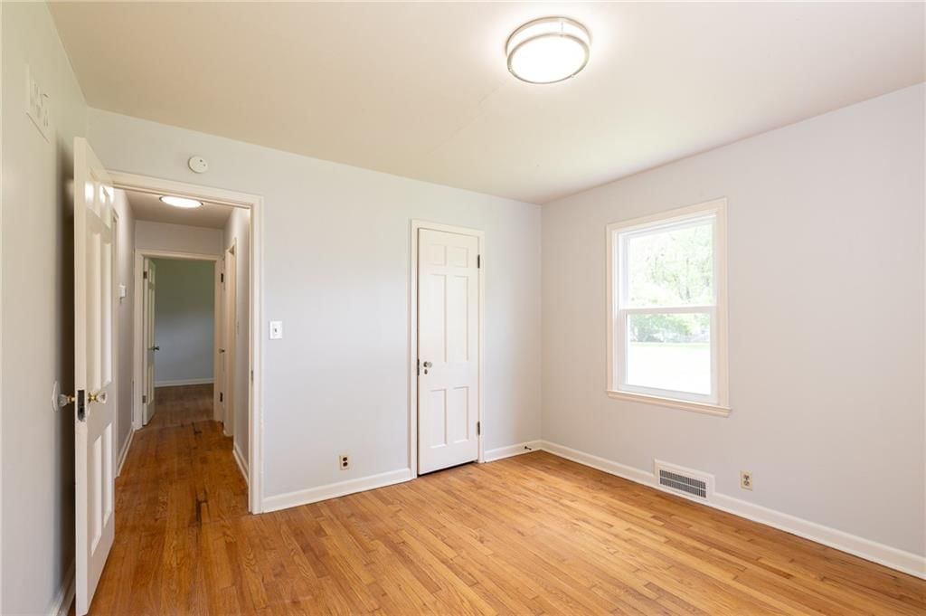 5217 N Walrond Avenue — photo 15