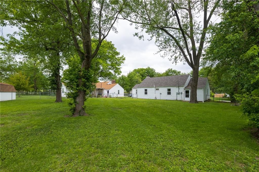 5217 N Walrond Avenue — photo 20