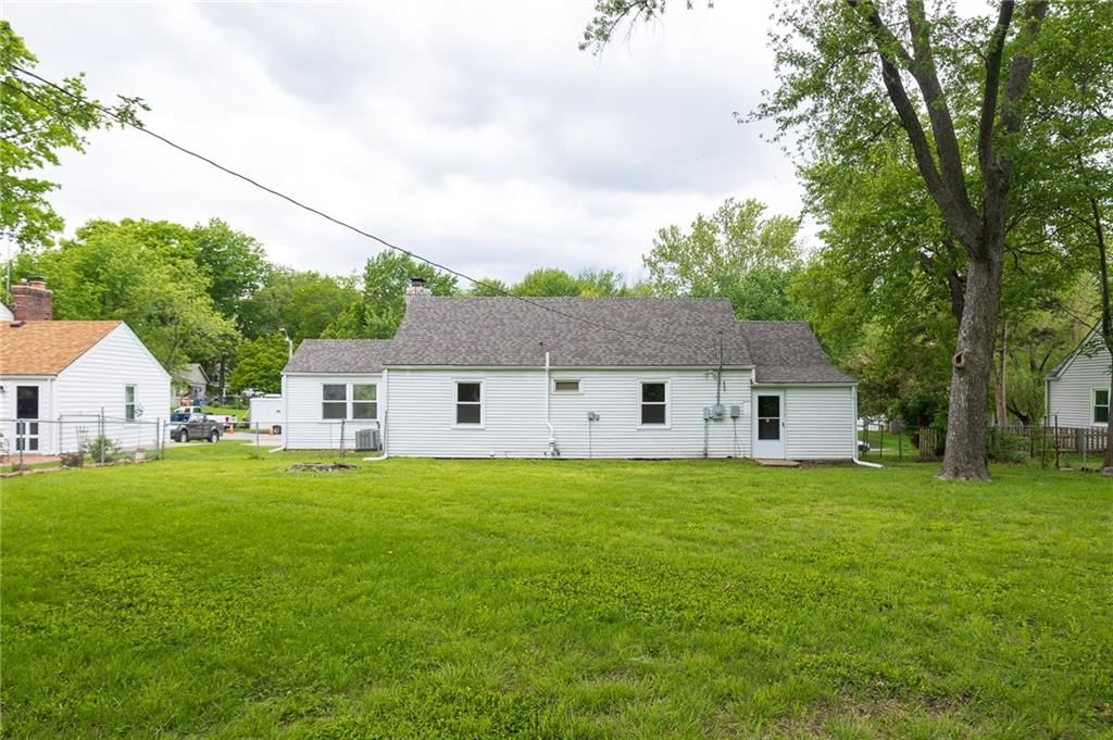 5217 N Walrond Avenue — photo 21