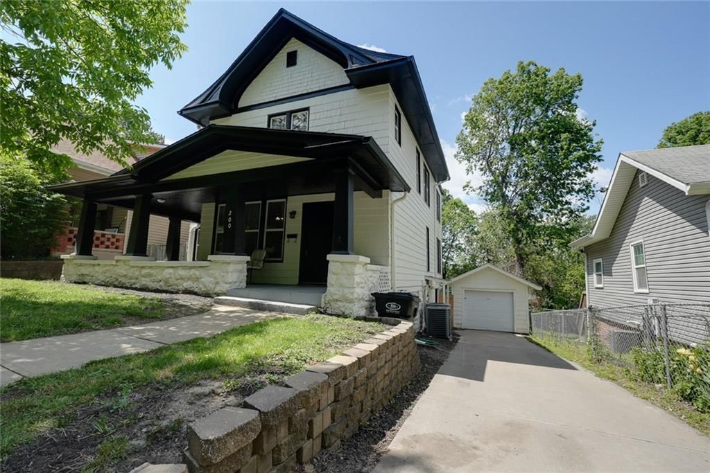 200 S Willis Avenue — photo 2