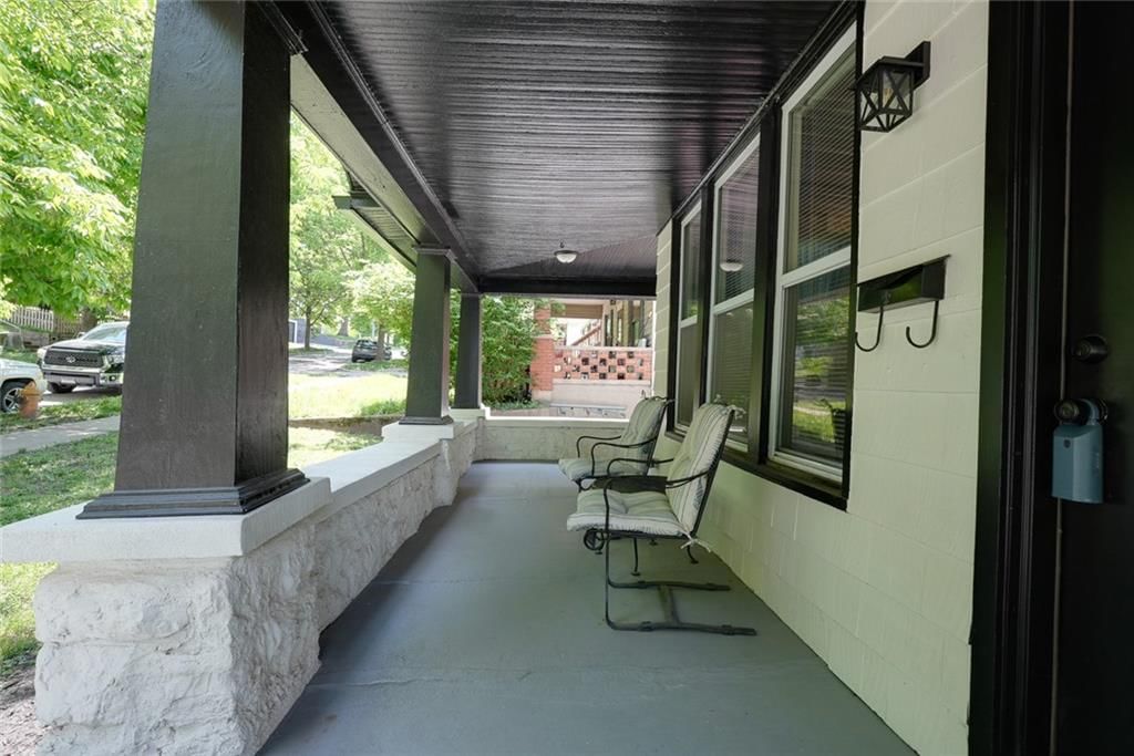 200 S Willis Avenue — photo 3