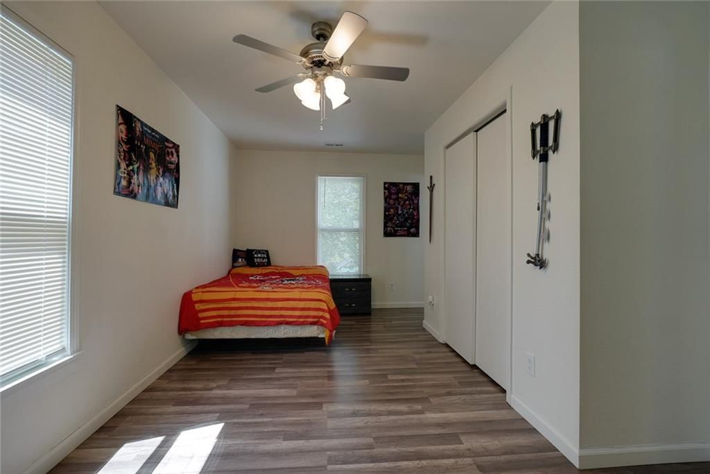 200 S Willis Avenue — photo 21