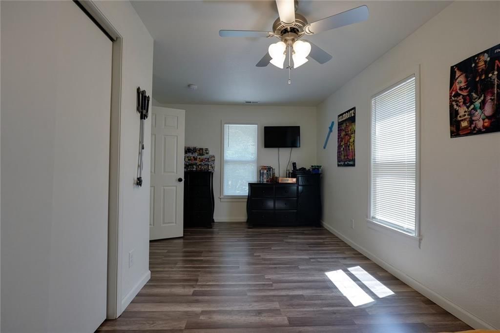 200 S Willis Avenue — photo 22