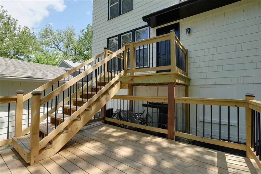 200 S Willis Avenue — photo 42