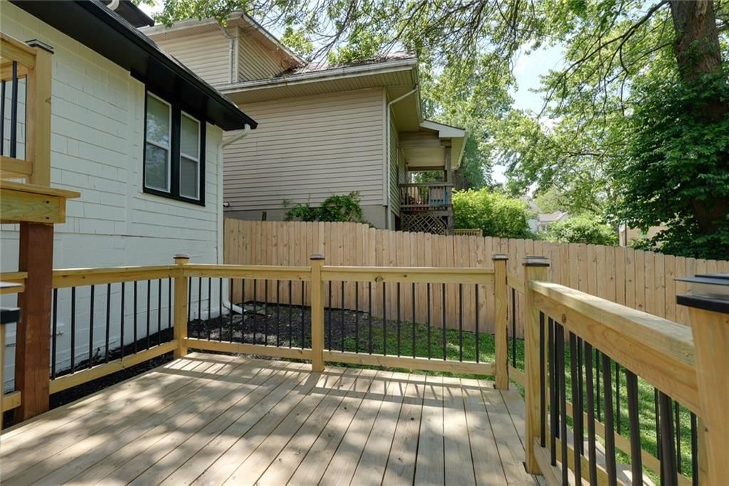 200 S Willis Avenue — photo 44