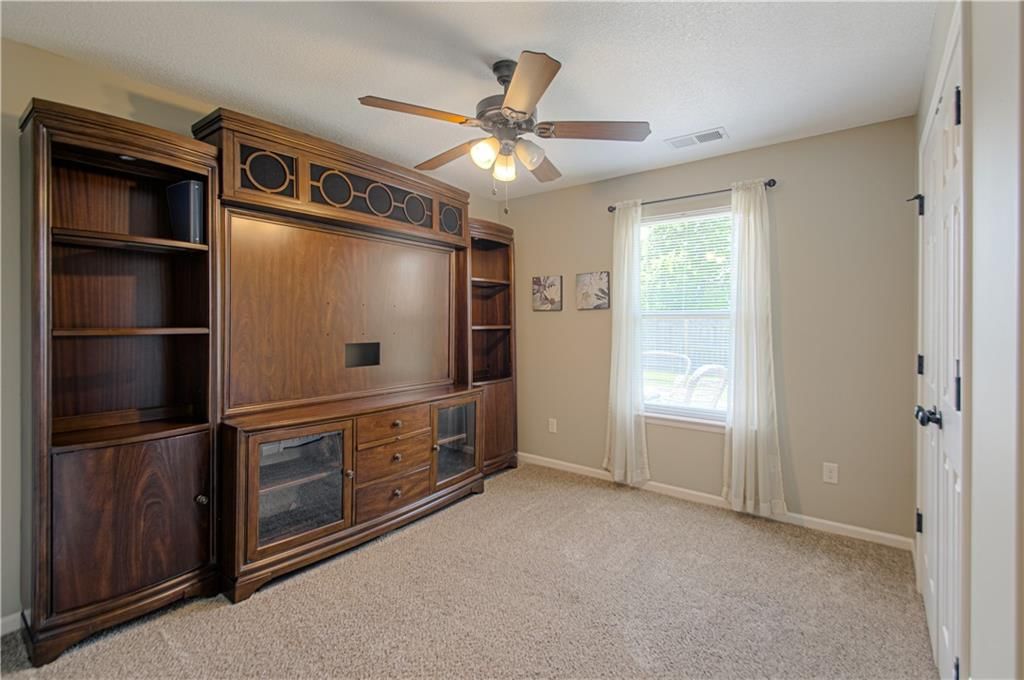110 NW Lindsey Lane — photo 21