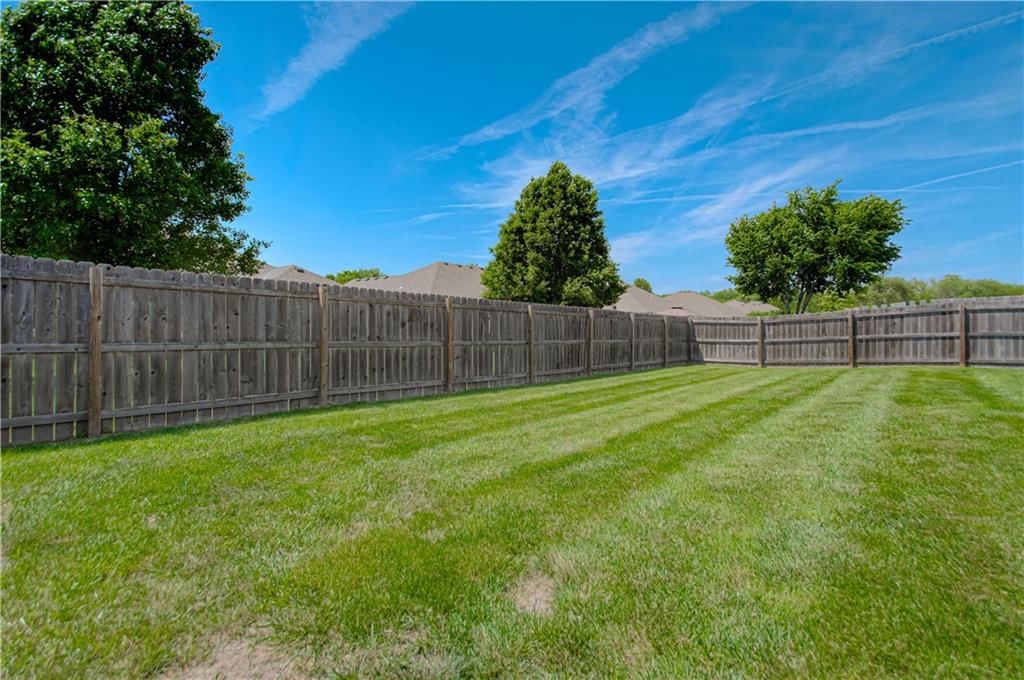 110 NW Lindsey Lane — photo 28