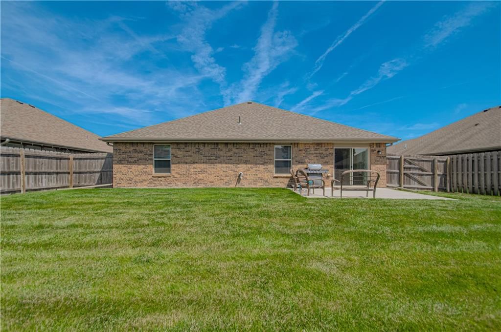110 NW Lindsey Lane — photo 30