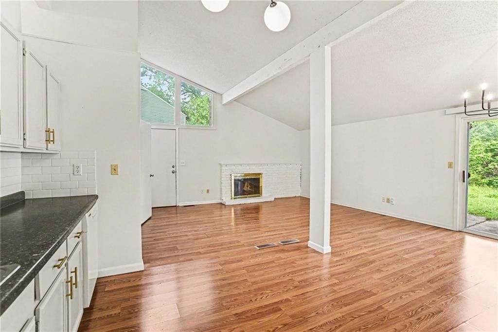 11204-11206 College Avenue — photo 11