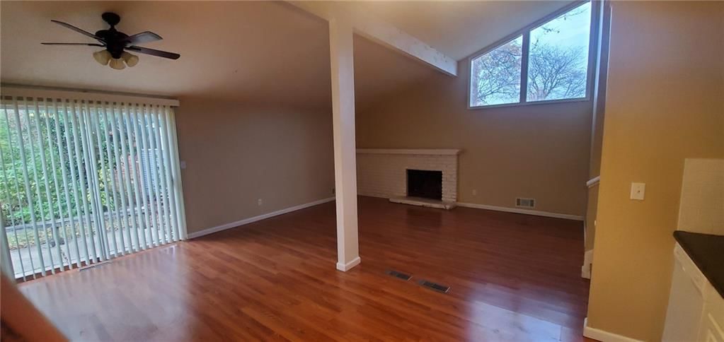 11204-11206 College Avenue — photo 34