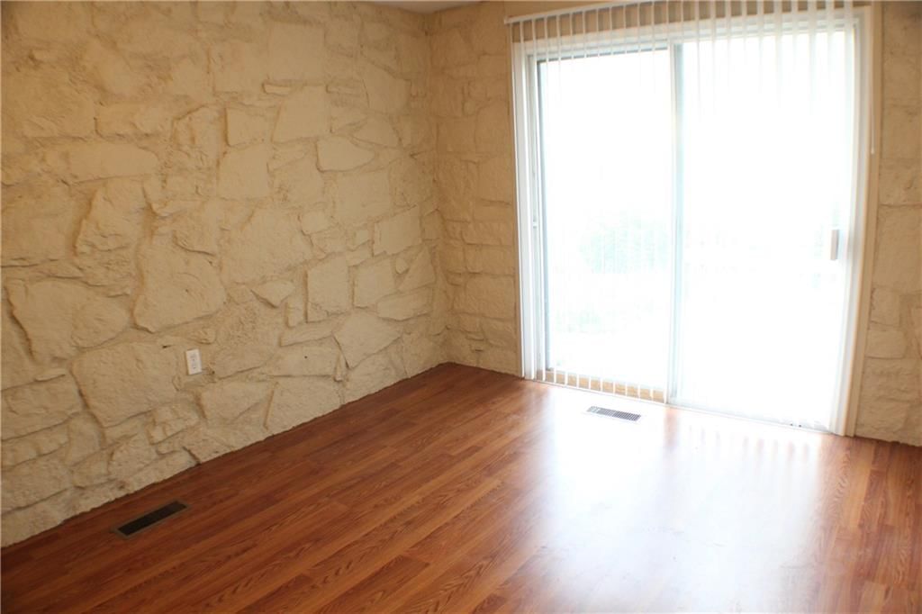 11204-11206 College Avenue — photo 36