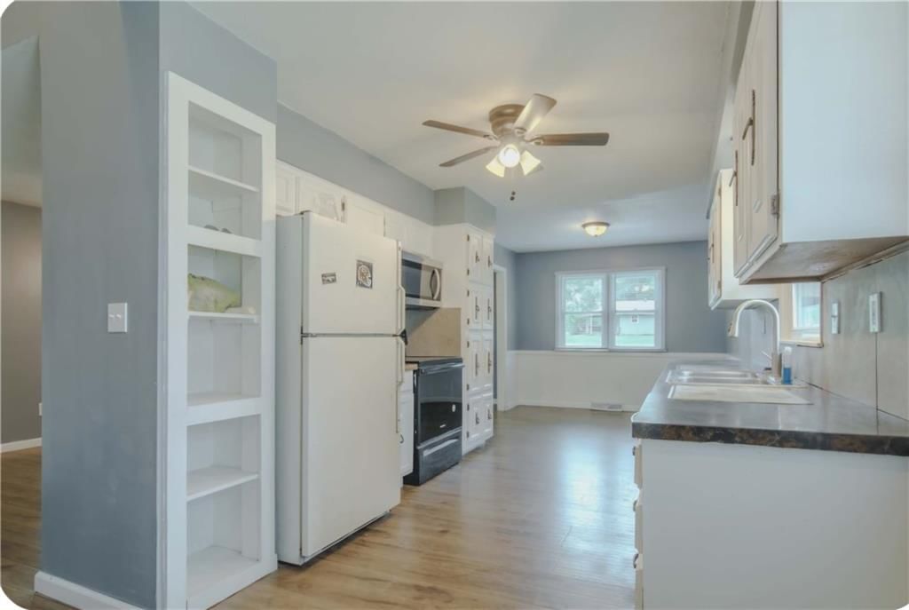 711 Kristi Lane — photo 11