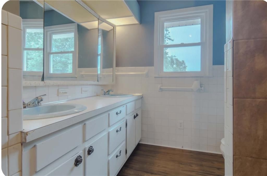 711 Kristi Lane — photo 12