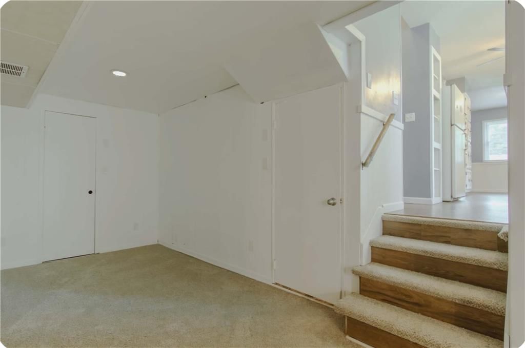 711 Kristi Lane — photo 20