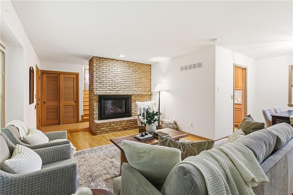 510 W Country Lane Terrace — photo 4