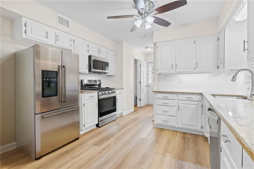12010 W 74th Street — photo 10